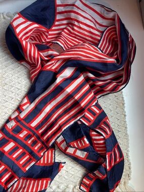 VTG NEIMAN MARCUS SILK SCARF ABSTRACT